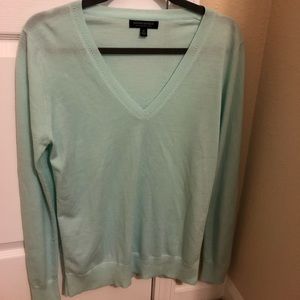 100% merino wool sea foam Banana Republic sweater